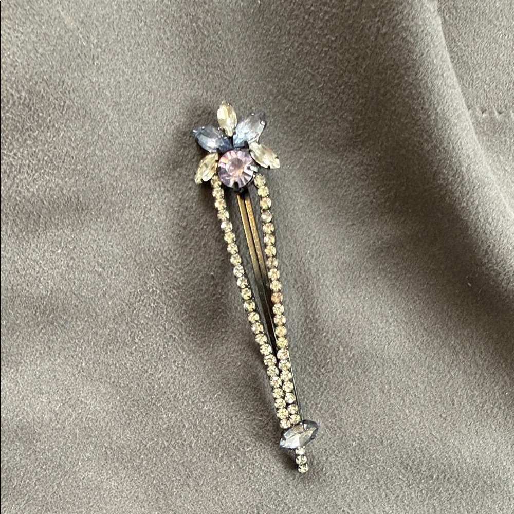 Floral Rhinestone Hair Clip